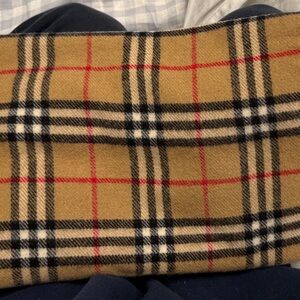 100% Lambswool Classic Tan Plaid Scarf from Ciel Verta